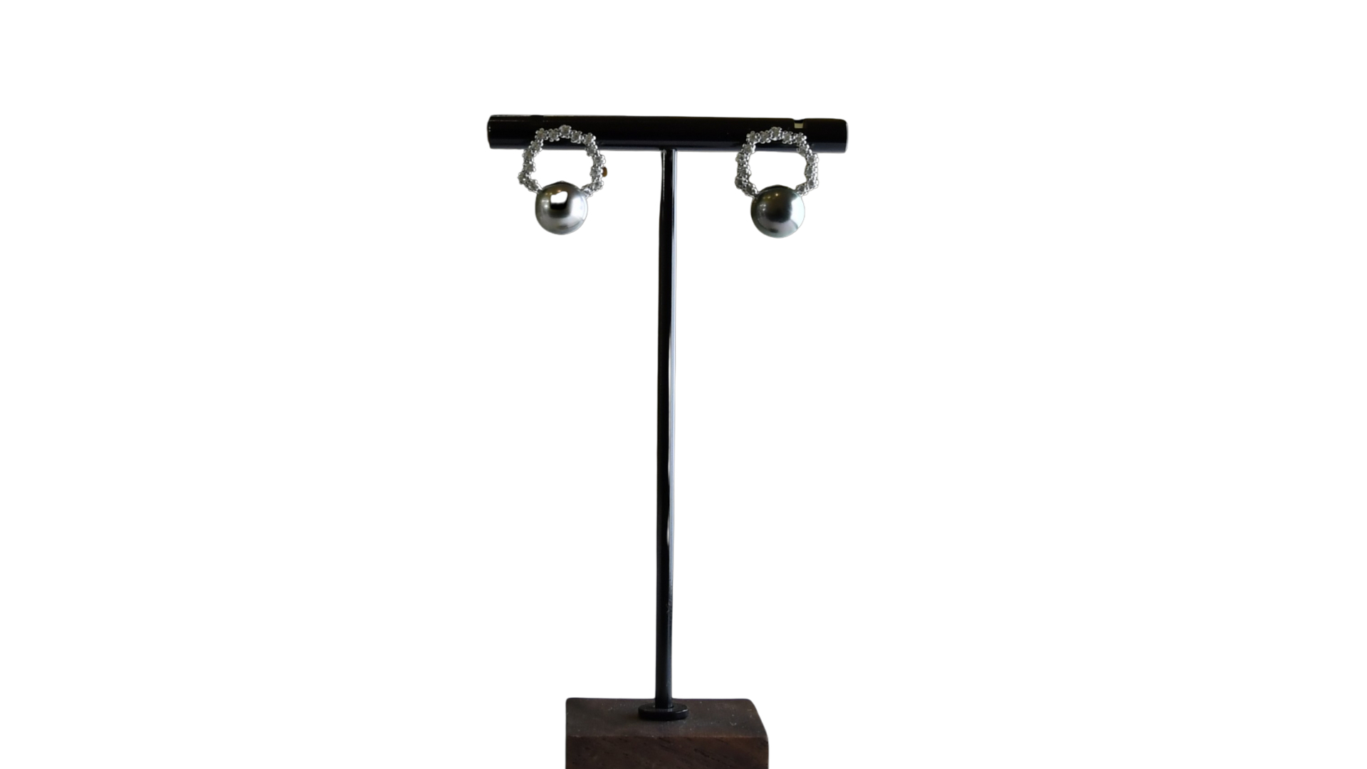 Сувдан ээмэг