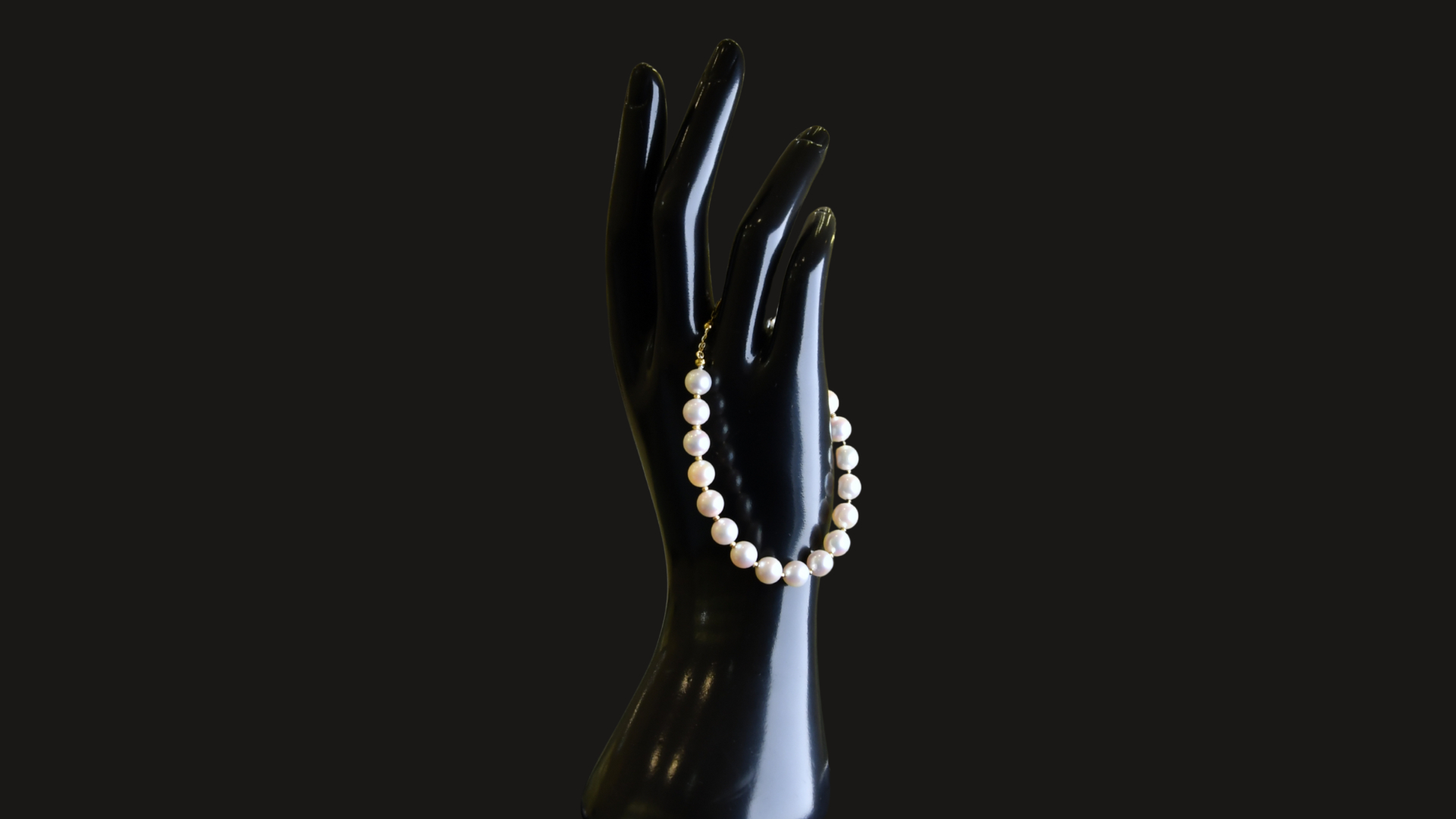 Сувдан бугуйвч