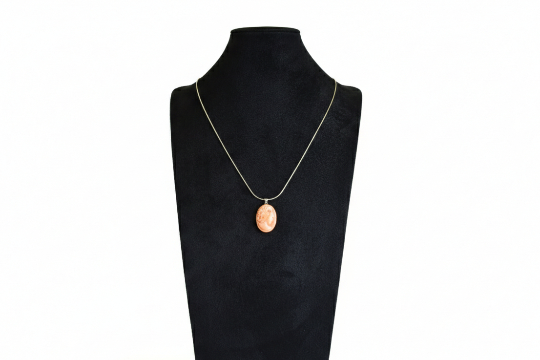 Шүрэн кулон